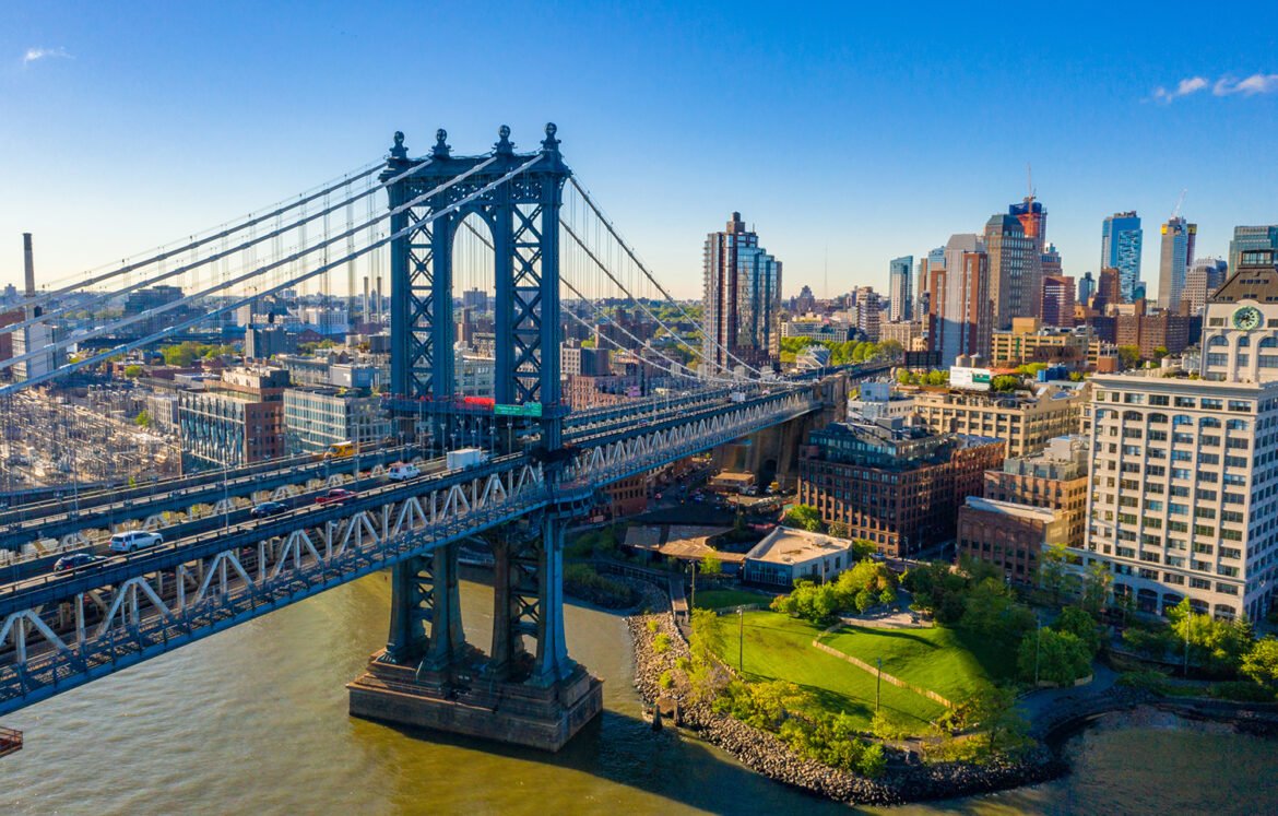 The beautiful Manhattan Bridge  in New York, USA